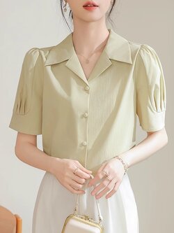 เสื้อเชิ้ตผู้หญิงใส่ทํางาน 390 บาทต่อชิ้น ฟรีค่าจัดส่ง