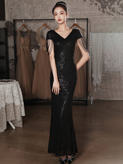 ชุดราตรี ชุดราตรีสวยหรู แบบ ทันสมัย Evening dress