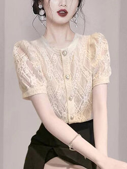 เสื้อลูกไม้ แขนสั้น