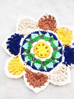 Bancrochet ที่รองแก้วถักโครเชต์ crochet coasters หลากสี 4 นิ้ว