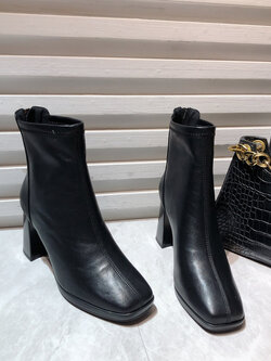 รองเท้าบูทแฟชั่นหญิง มีขนาดให้สั่งซื้อ 35 36 37 38 39 40