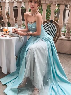 ชุดราตรี ชุดราตรีสวยหรู แบบ ทันสมัย Evening dress