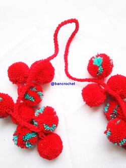 Bancrochet ปอมปอมห้อยกระเป๋า/ที่ห้อยกระเป๋าแฮนด์เมด Tassels keychain hanging for bags หลากสี 4 นิ้ว