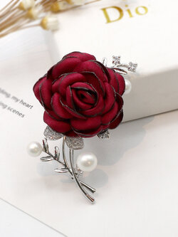 เข็มกลัด เข็มกลัดสวยๆ เข็มกลัดติดเสื้อ Brooch