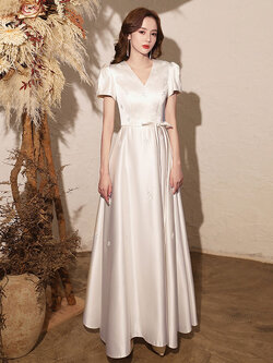 ชุดราตรี ชุดราตรีสวยหรู แบบ ทันสมัย Evening dress