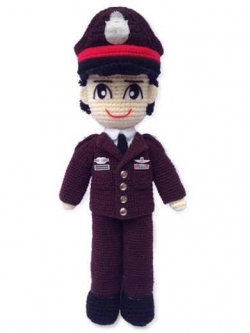 ตุ๊กตาถักตำรวจผู้ชาย