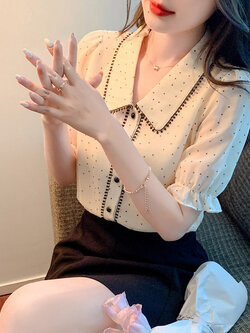 เสื้อลูกไม้ แขนสั้น