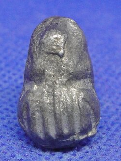 พระปิดตาหลวงพ่อเที่ยงวัดบ้งหัวเสือ