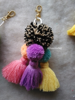 พวงกญแจพู่แขวนกระเป๋า Tassel keychains หลากสี 5.5-6 นิ้ว