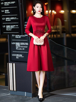 ชุดราตรี ชุดราตรีสวยหรู แบบ ทันสมัย Evening dress