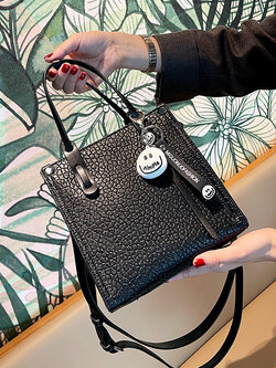 กระเป๋าเป้ผู้หญิง กระเป๋าเป้ผู้หญิง