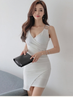 ชุดเดรสเกาหลี สไตล์เซ็กซี่ เดรสเกาหลีน่ารัก
