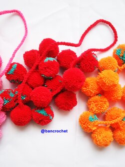 Bancrochet ปอมปอมห้อยกระเป๋า/ที่ห้อยกระเป๋าแฮนด์เมด Tassels keychain hanging for bags เฉพาะราคาส่งสั่งขั้นต่ำ 12 ชิ้น Only Wholesale หลากสี 4 นิ้ว