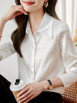 เสื้อเชิ้ตผู้หญิงแขนยาว เสื้อเชิ้ตผู้หญิงใส่ทํางาน 390 บาทต่อชิ้น ฟรีค่าจัดส่ง