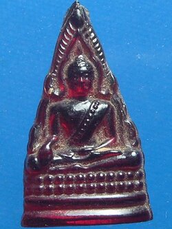 พระพุทธชินราชเนื้อแก้ว