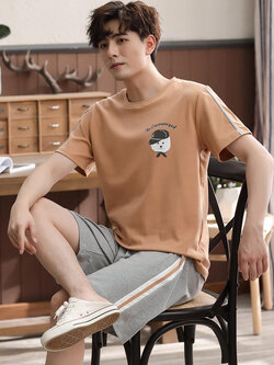 ชุดนอนผู้ชาย