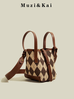 กระเป๋าสะพายข้างผู้หญิง กระเป๋าสะพายสไตล์เกาหลี By Muzi&Kai