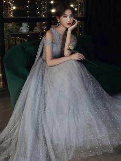 ชุดราตรี ชุดราตรีสวยหรู แบบ ทันสมัย Evening dress