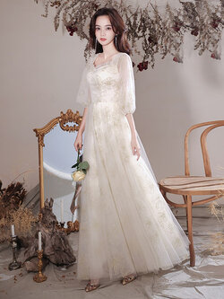 ชุดราตรี ชุดราตรีสวยหรู แบบ ทันสมัย Evening dress