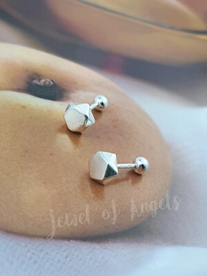 ต่างหูจิวเงินแท้S925 รุ่น Energetic ต่างหู5เหลี่ยมหนา แป้นหลังบอล ตุ้มหูเงินแท้ทั้งชิ้น Silver925