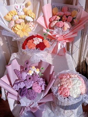 ช่อดอกไม้ถัก,ดอกกุหลาบถัก,ทานตะวันถัก,ลาเวนเดอร์ถัก,ดอกไม้ถักโครเชต์,ดอกไม้ถักไหมพรม,ช่อดอกไม้,ดอกไม้วาเลนไทน์,ช่อดอกไม้รับปริญญา,ช่อดอกไม้คู่รัก,ของขวัญวาเลนไทน์,crochet,flowers