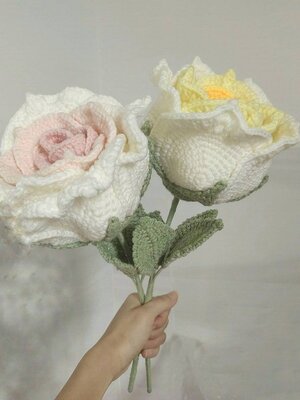 ช่อดอกไม้ถัก,ดอกกุหลาบถัก,ทานตะวันถัก,ลาเวนเดอร์ถัก,ดอกไม้ถักโครเชต์,ดอกไม้ถักไหมพรม,ช่อดอกไม้,ดอกไม้วาเลนไทน์,ช่อดอกไม้รับปริญญา,ช่อดอกไม้คู่รัก,ของขวัญวาเลนไทน์,crochet,flowers