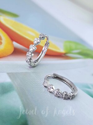 ต่างหูเงินแท้ S925 รุ่น Spell ต่างหูห่วงเพชรCZ รูปหัวใจ5ดวง สูง12mm ตุ้มหูเงินแท้ทั้งชิ้น Silver925