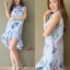 Dress3334 ชุดเดรสแฟชั่นคอปกเชิ้ต ชายระบายทรงหางปลาหน้าสั้นหลังยาว ผ้ามิลินเกรดเอลายดอกไม้ ผ้าทอหนาเนื้อดีเรียบอยู่ทรงสวย มี 3 สี ดำ ขาว ฟ้า