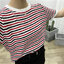 Blouse3910 เสื้อแฟชั่นนำเข้า เสื้อไหมพรมลายริ้วโทนสีขาวแดง งานผ้าไหมพรมเนื้อดีนุ่มเนียนยืดขยายได้เยอะมาก ผ้ามีน้ำหนักทิ้งตัว ทรงปล่อยใส่สบาย งานสวยใส่ง่ายน่ารักมาก แมทช์กับอะไรก็เข้า