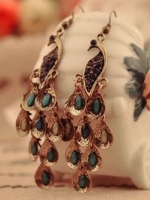 พร้อมส่ง ต่างหูห้อย รูปนกยูง ของจริงสวยมากจ้า