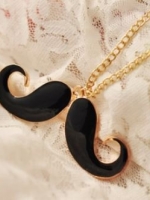พร้อมส่ง สร้อยคอหนวด สีดำ