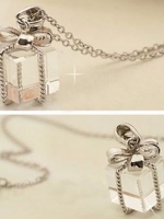 พร้อมส่ง สร้อยทรงของขวัญ หวานๆ สีเงิน